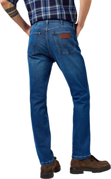 Спортивная одежда