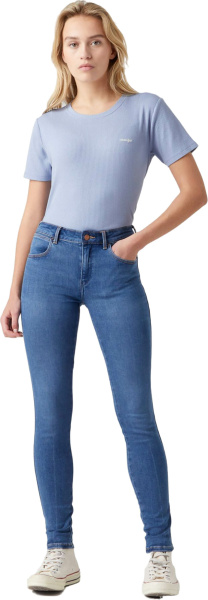 Спортивная одежда