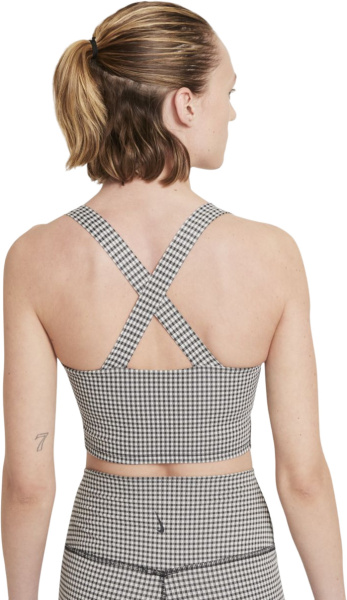 Спортивный топ