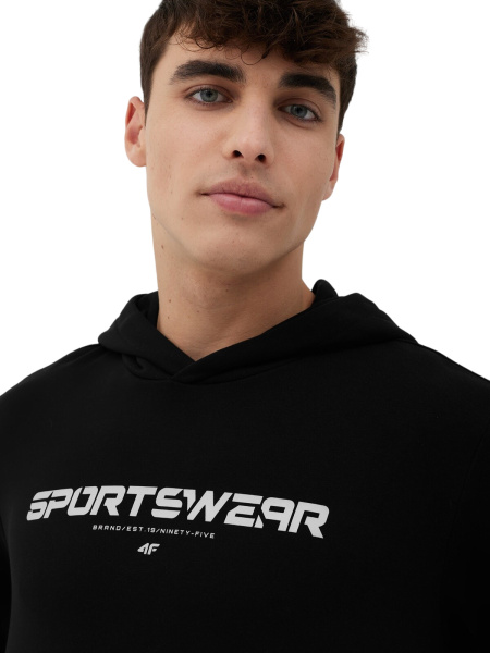 Спортивная одежда