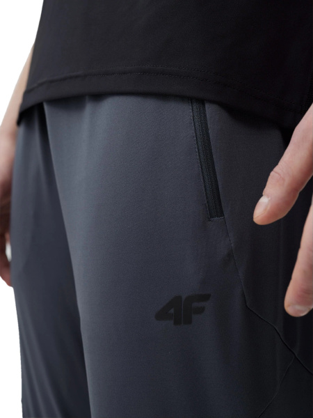 Спортивные штаны