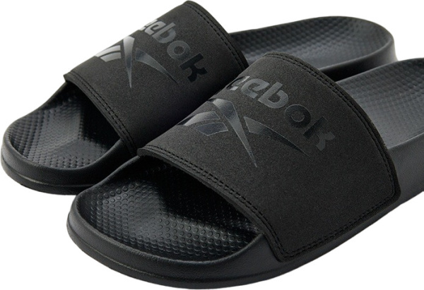 Спортивная обувь