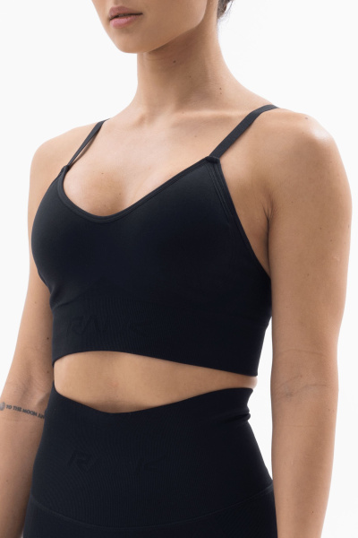 Спортивный топ