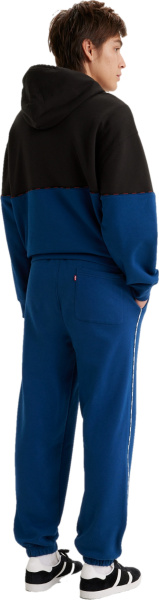 Спортивные штаны