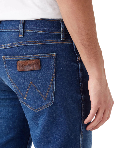 Спортивная одежда