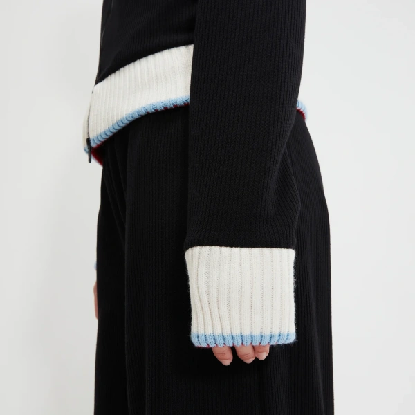 630506-011 Куртка трикотажная для женщин Джемпер на молнии Patsy Track Top, черный 630506-011 купить в интернет-магазине спортивной одежды в Череповце