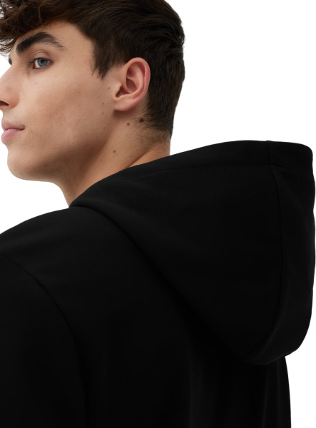 Спортивная одежда