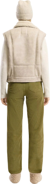 Жилет пуховой