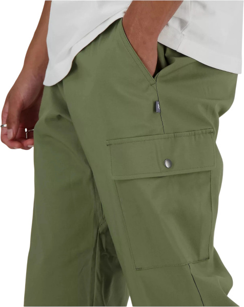 Спортивные штаны