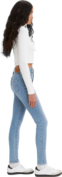 Спортивная одежда