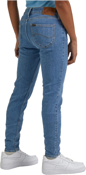 Спортивная одежда