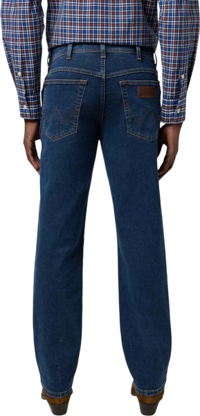 Спортивная одежда