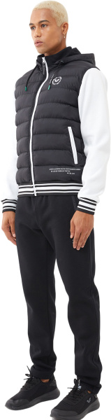 Спортивный костюм Спортивный костюм