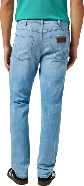 Спортивная одежда