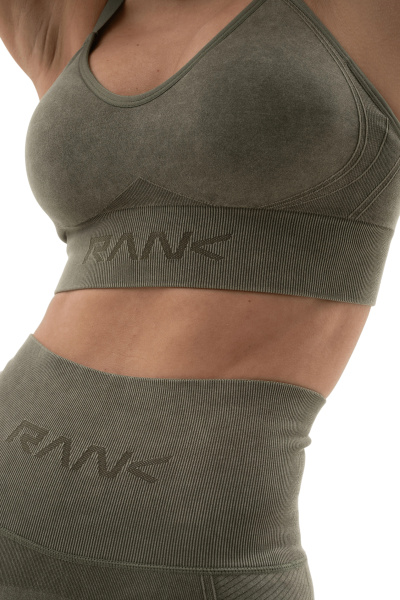 Спортивный топ