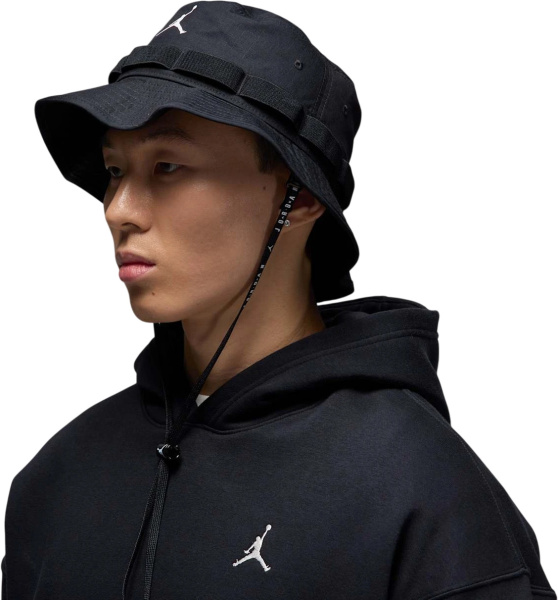 Зимняя шапка