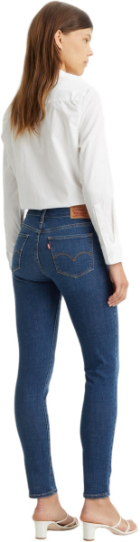 Спортивная одежда