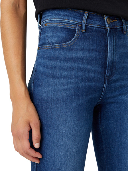 Спортивная одежда