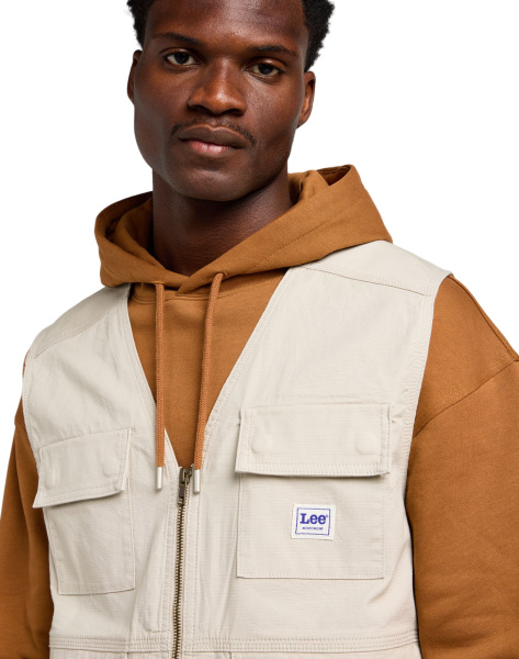 Жилет пуховой