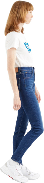 Спортивная одежда