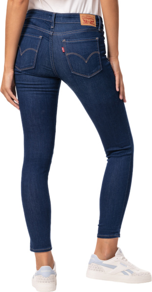 Спортивная одежда