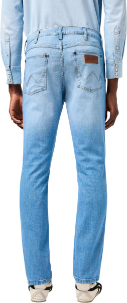 Спортивная одежда