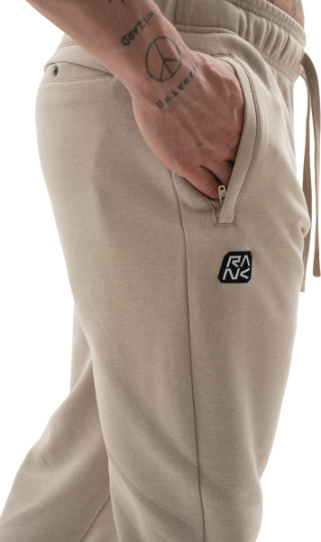 Спортивные штаны