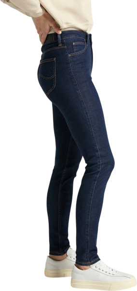 Спортивная одежда