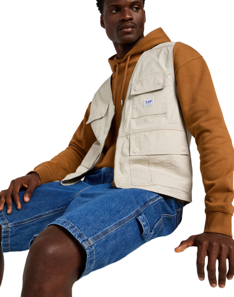 Жилет пуховой