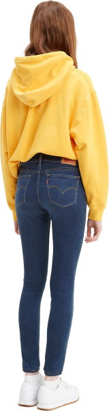 Спортивная одежда