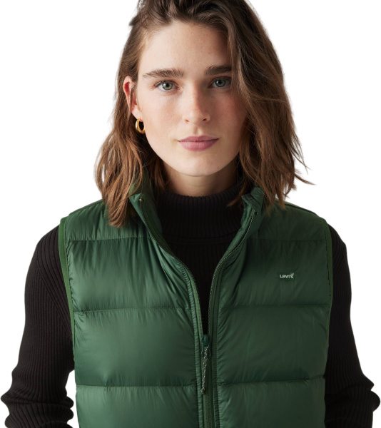 Жилет пуховой