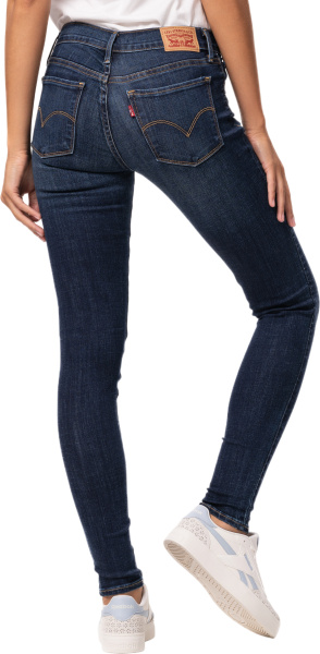 Спортивная одежда