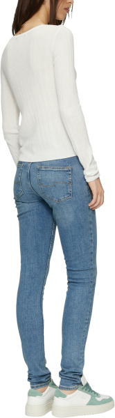 Спортивная одежда