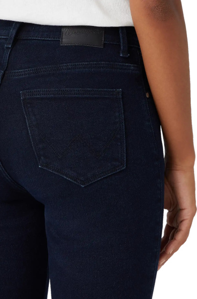 Спортивная одежда