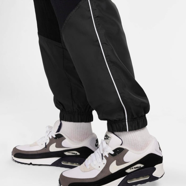 Спортивные штаны