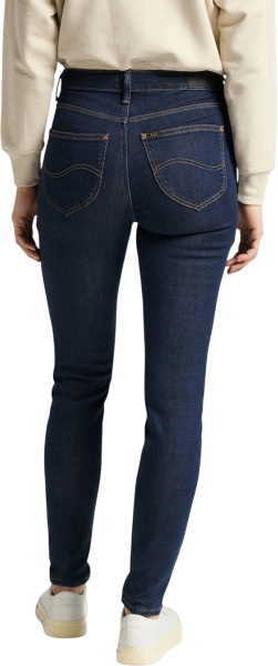 Спортивная одежда