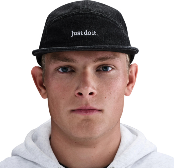 Женская кепка