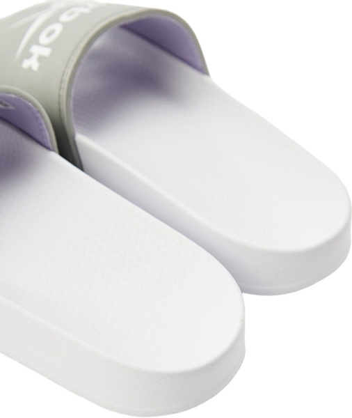 Спортивная обувь