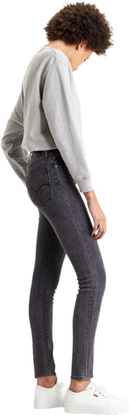 Спортивная одежда