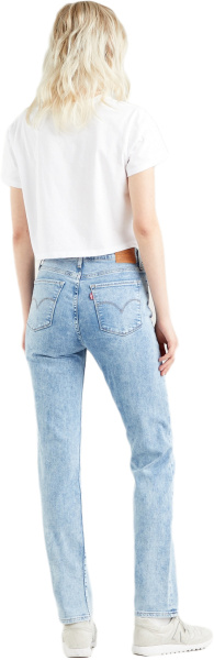 Спортивная одежда