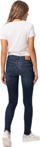 Спортивная одежда