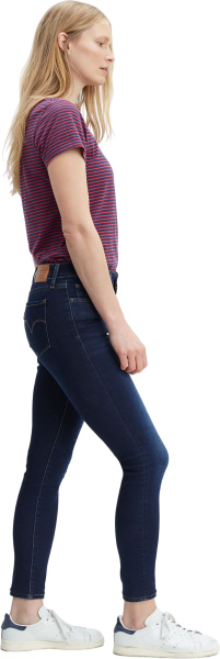 Спортивная одежда