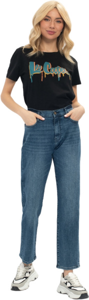 Спортивная одежда