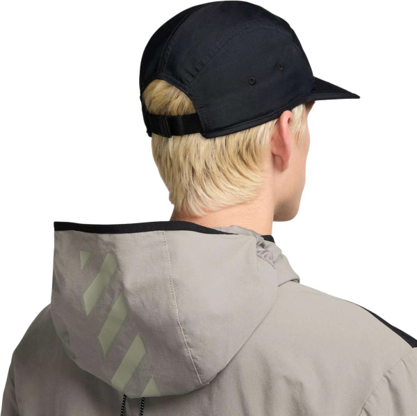 Женская кепка