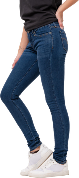 Спортивная одежда