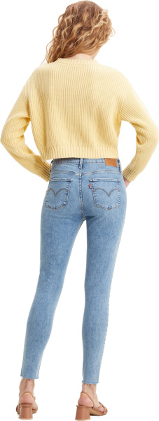 Спортивная одежда