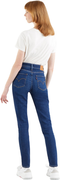 Спортивная одежда