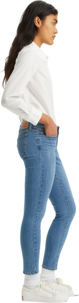 Спортивная одежда