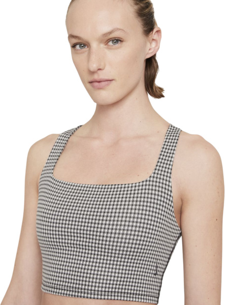 Спортивный топ