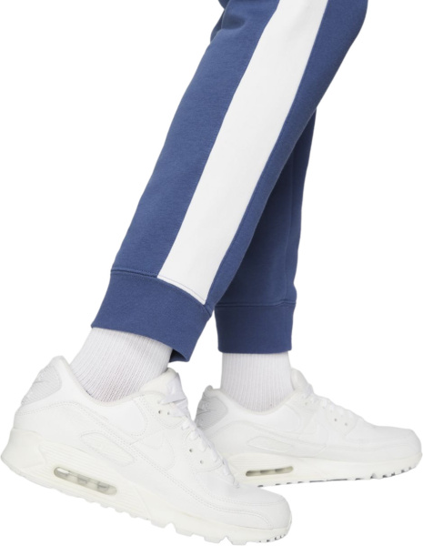 Спортивные штаны